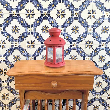 Family With Balcony, 5 Min From The