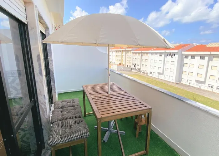 Family With Balcony, 5 Min From The *